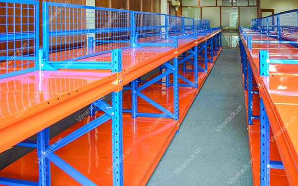 kệ kho trung tải ở BÌnh Dương