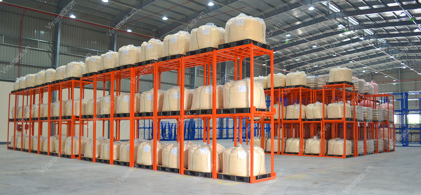 Kệ pallet lưu trữ bao jumbo trong nhà kho